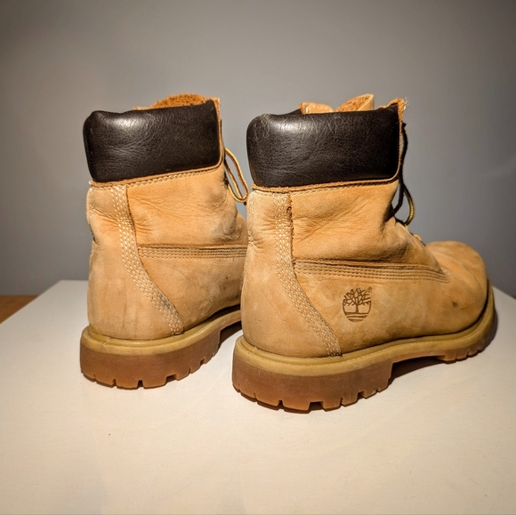 Timberland premium 6in waterproof boots - woman's US size 9 1/2 - Picture 3 of 7